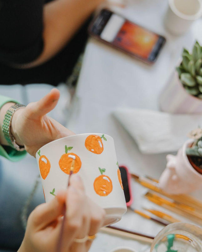 Kolibri Creatives | Verfpakket voor het schilderen van 8 bloempotten + orchideeën en succulenten | voor minimaal 4 personen | Creatieve visionair